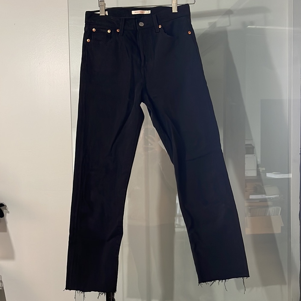 Levi Wedgie Straight